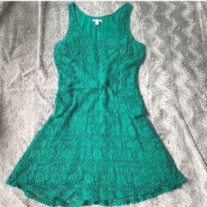 Old Navy green lace trumpet dress